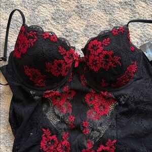 Rampage ❤️+🖤 Lace Flower Bustier Corset